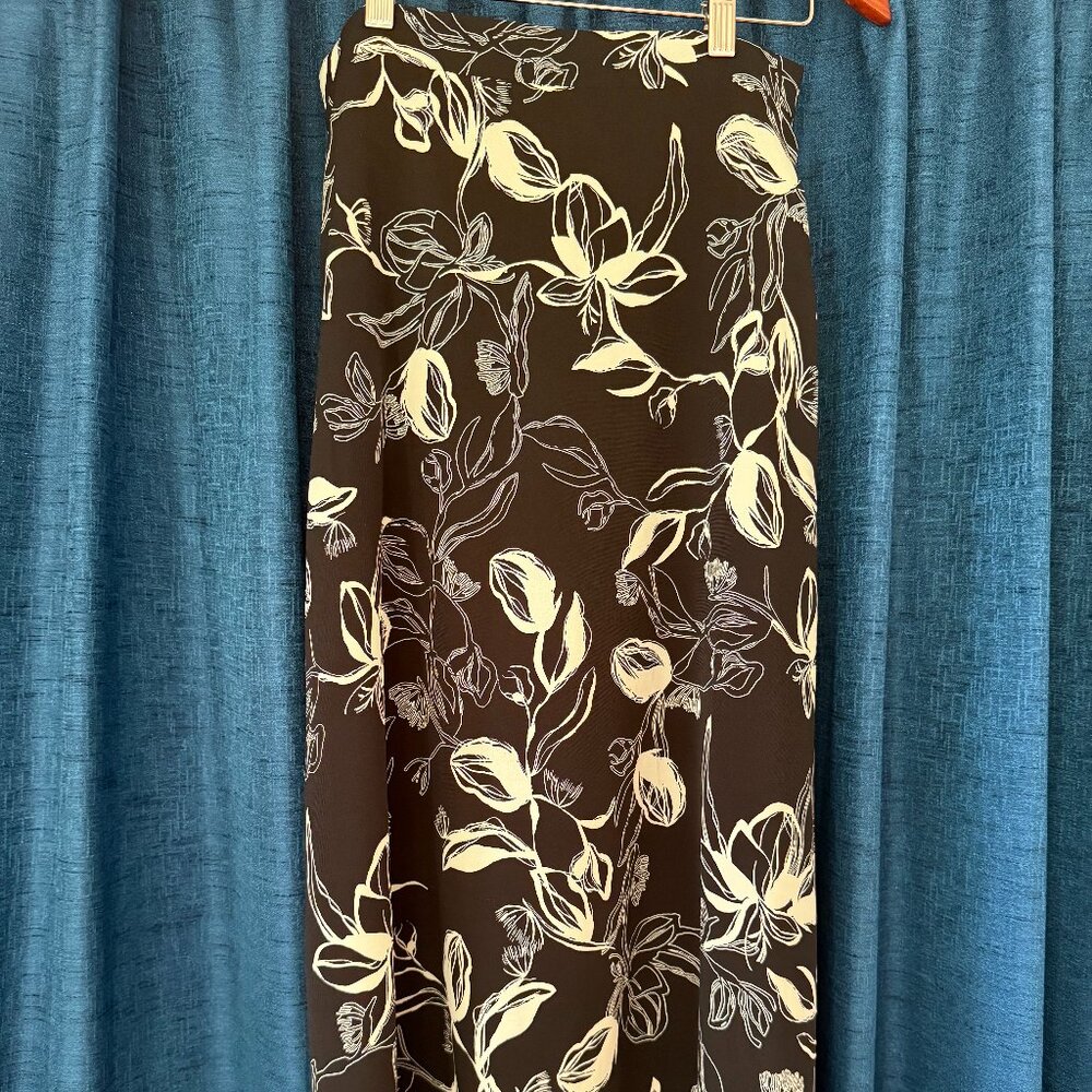 mahina black and white floral long skirt